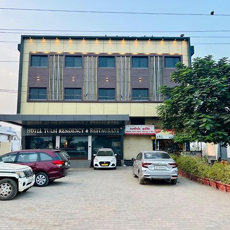 Hotel Tulsi Residency Bhuj Bagian luar foto