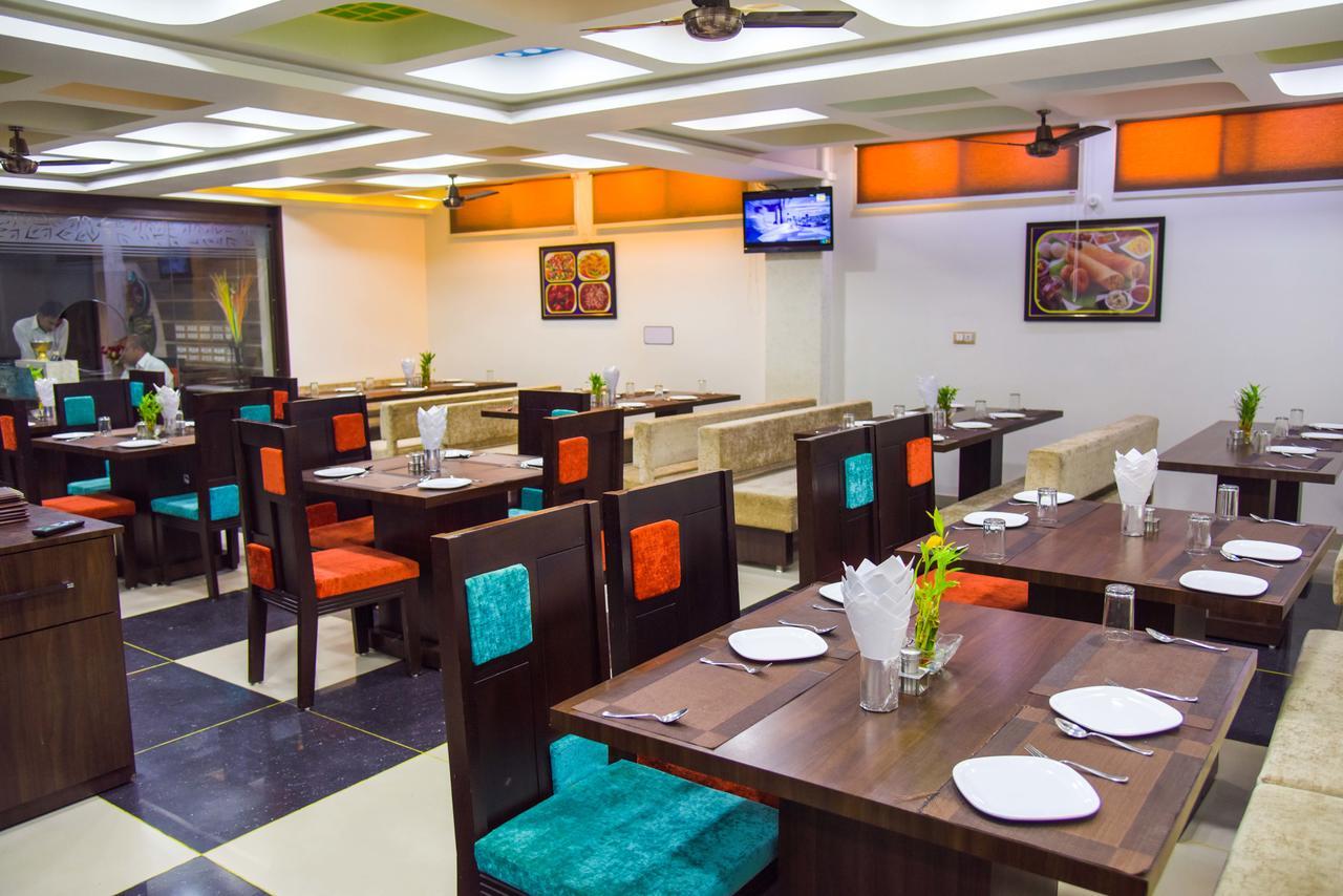 Hotel Tulsi Residency Bhuj Bagian luar foto