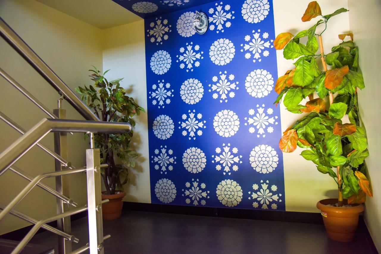 Hotel Tulsi Residency Bhuj Bagian luar foto