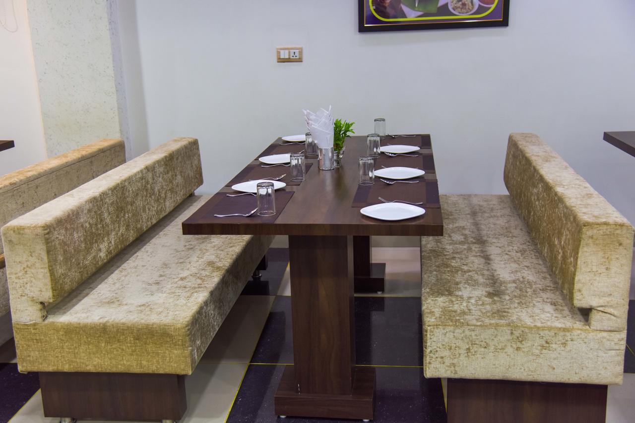 Hotel Tulsi Residency Bhuj Bagian luar foto