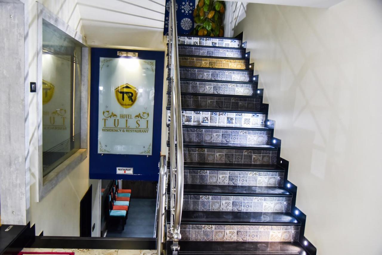 Hotel Tulsi Residency Bhuj Bagian luar foto